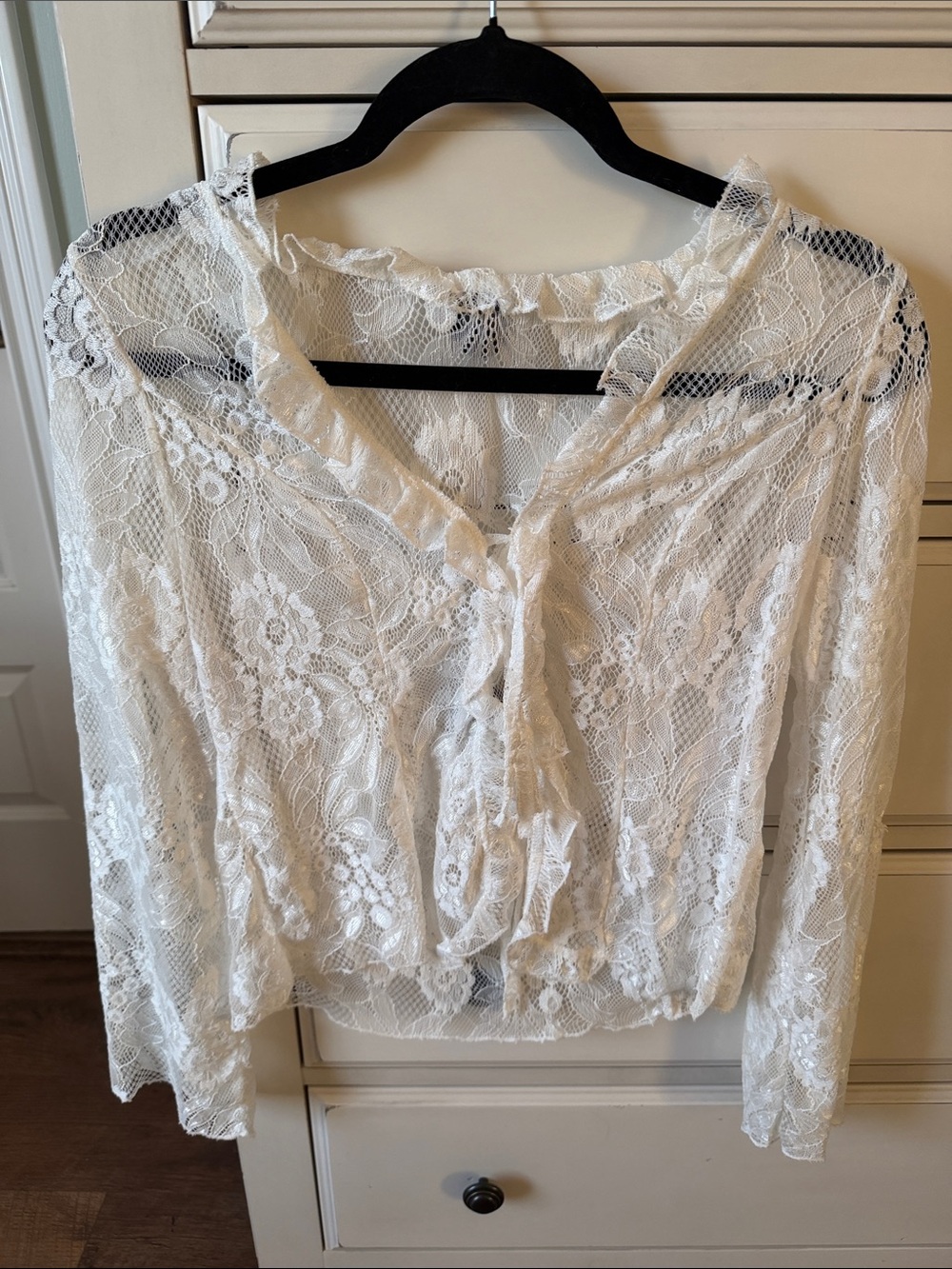 White Lace Long-Sleeve Tie-Neck Women's Top